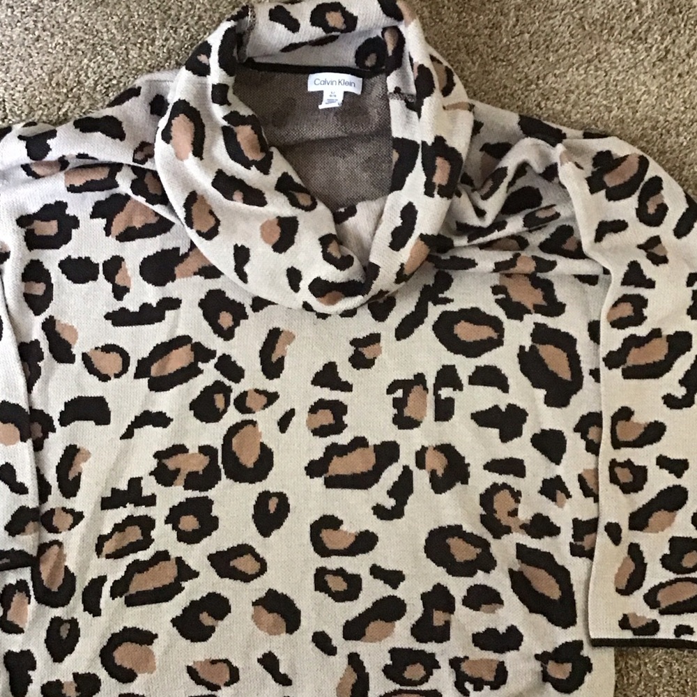 Calvin Klein Animal Print Cowl Neck Top Large long sleeve .